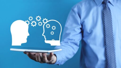 Ilustración de transferencia tecnológica en mente humana